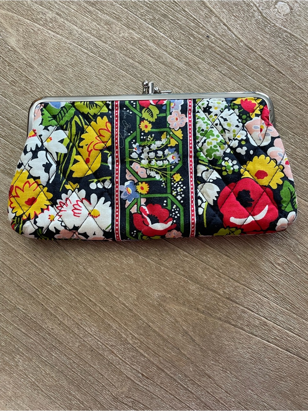 Vera Bradley Poppy Fields Floral Quilted Floral Clutch Wallet - Picture 2 of 7